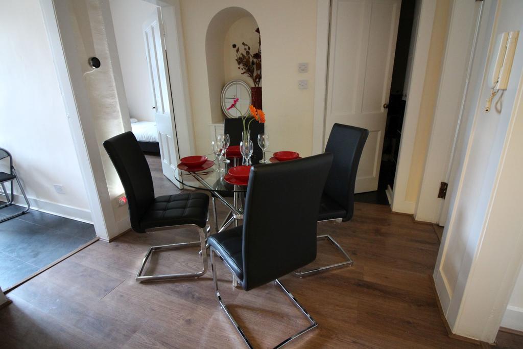 Logie Baird Apartment Хелънсбърг Екстериор снимка