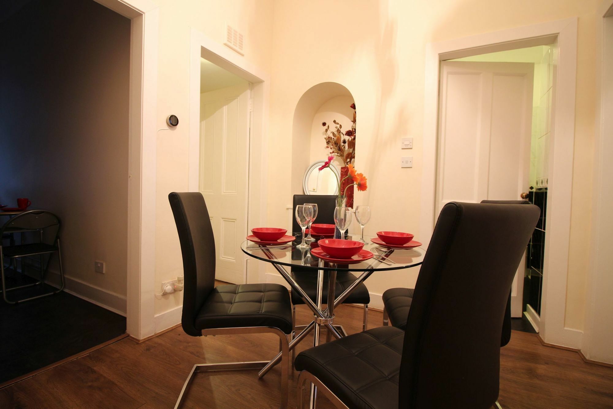 Logie Baird Apartment Хелънсбърг Екстериор снимка