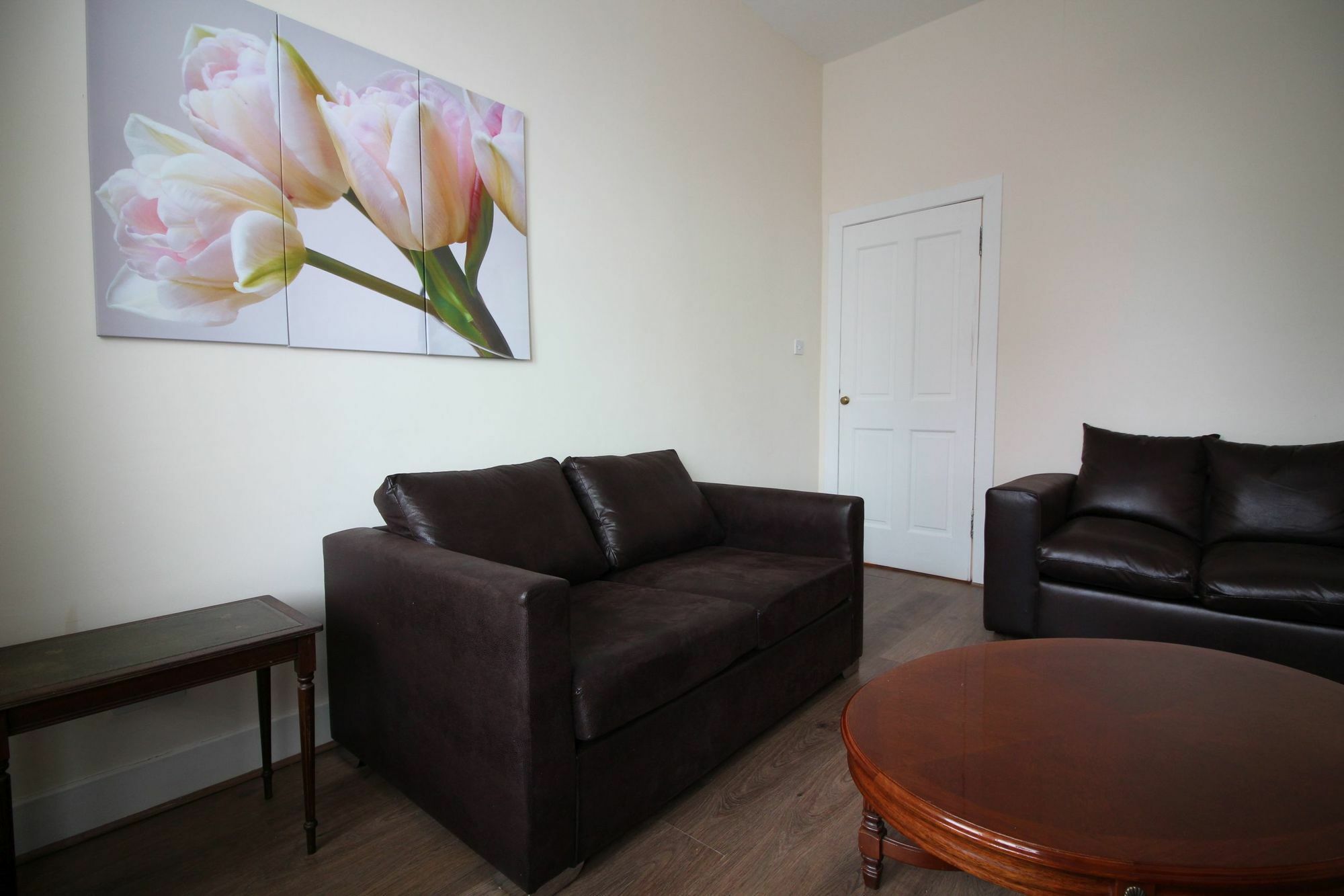 Logie Baird Apartment Хелънсбърг Екстериор снимка